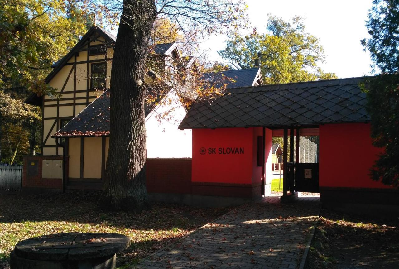 Homestay Podebrady Luaran gambar